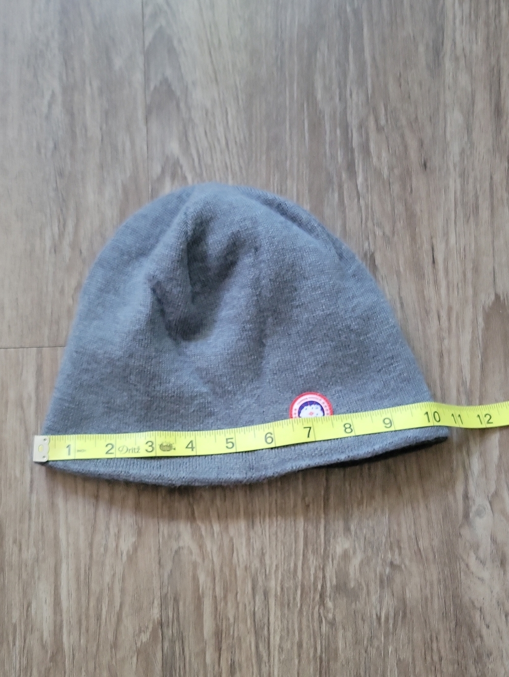 Canada Goose Standard Toque Winter Beanie Hat Light Gray Patch Logo Merino Wool - Picture 7 of 10